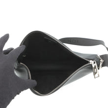 将图像加载到图库查看器中,FENDI melon Black7VA635 Leather Size Small