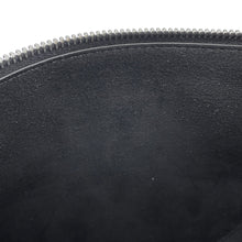 将图像加载到图库查看器中,FENDI melon Black7VA635 Leather Size Small