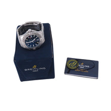 将图像加载到图库查看器中,BREITLING Avenger Automatic 42 W42mm Stainless Steel Black DialA17328101B1A1