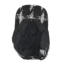 Load image into Gallery viewer, CHANEL CC Logo Tweed Cap Size M Black/WhiteAA7108 Cotton39% Wool39% Acryl18% Polyester2% Viscose2%