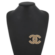 将图像加载到图库查看器中,CHANEL Rhinestone CC Logo Brooch Champagne Gold Metal Rhinestone
