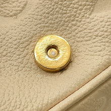将图像加载到图库查看器中,LOUIS VUITTON Dianu claimM46388 Monogram Empreinte Leather