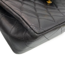 将图像加载到图库查看器中,CHANEL Matelasse Backpack Black Lambskin
