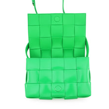 Load image into Gallery viewer, Bottega Veneta Maxi INTRECCIATO Cassette Shoulder Parakeet Leather