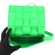 Load image into Gallery viewer, Bottega Veneta Maxi INTRECCIATO Cassette Shoulder Parakeet Leather