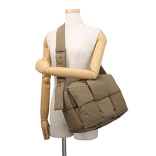 将图像加载到图库查看器中,Bottega Veneta Cassette Shoulder Bag Beige743623 Nylon Size Large