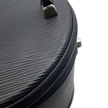 Load image into Gallery viewer, LOUIS VUITTON Cannes NoirM52226 Epi Leather