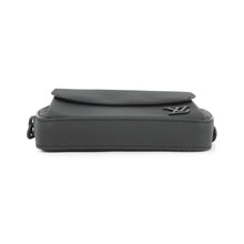 将图像加载到图库查看器中,LOUIS VUITTON LV Aerogram Pilot Wearable Wallet NoirM83563 Leather LV Aerogram
