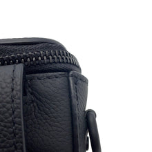 将图像加载到图库查看器中,LOUIS VUITTON LV Aerogram Pilot Wearable Wallet NoirM83563 Leather LV Aerogram