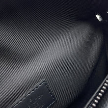 将图像加载到图库查看器中,LOUIS VUITTON LV Aerogram Pilot Wearable Wallet NoirM83563 Leather LV Aerogram