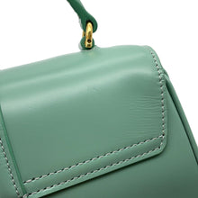 Load image into Gallery viewer, CELINE 16 Saze Green197983BEY Leather Size Mini