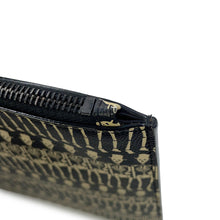将图像加载到图库查看器中,SAINT LAURENT PARIS Skull Print Tablet Case Clutch Bag Black/Beige397294DQD1U1070 Leather