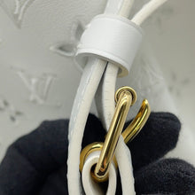 将图像加载到图库查看器中,LOUIS VUITTON LV Broderie Anglaise Noe 2022 Stainless Steel BlancM20740 Calf Leather Monogram Size PM