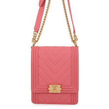 将图像加载到图库查看器中,CHANEL Boy Chanel ChainShoulder PinkAS0130 Leather