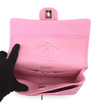 Load image into Gallery viewer, CHANEL Matelasse ChainShoulder Bag PinkA01112 Caviar Leather Size 25