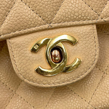将图像加载到图库查看器中,CHANEL Matelasse W/WChainShoulder Bag BeigeA01112 Caviar Leather Size 25