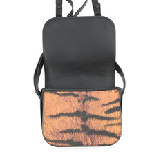 将图像加载到图库查看器中,BURBERRY Leopard Shoulder Bag Black/Orange8050873 PVC Leather
