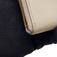 Load image into Gallery viewer, HERMES Zip Ungo Card Case Beton Evercolor