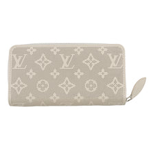 将图像加载到图库查看器中,LOUIS VUITTON Zippy Wallet QuartzM83029 Mahina Reverse
