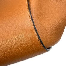将图像加载到图库查看器中,LOEWE hammock Light Camel387.12KN60 Leather Size Small