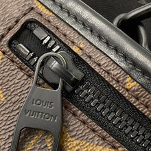 将图像加载到图库查看器中,LOUIS VUITTON archie messenger NoirM46442 Monogram Macassar Canvas