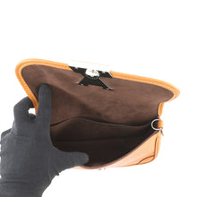 将图像加载到图库查看器中,LOUIS VUITTON Busy NM GoldMielM59459 Epi Leather
