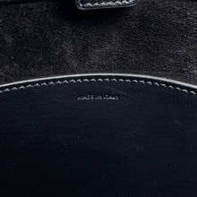 将图像加载到图库查看器中,CELINE Cuir Triomphe bucket bag Black113783DU3 Leather Size Small