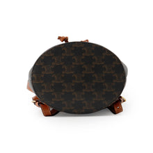 将图像加载到图库查看器中,CELINE Triomphe Bonnie Backpack Tan PVC Leather