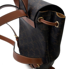 将图像加载到图库查看器中,CELINE Triomphe Bonnie Backpack Tan PVC Leather