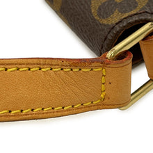 将图像加载到图库查看器中,LOUIS VUITTON Musette Salsa Short Shoulder BrownM51258 Monogram