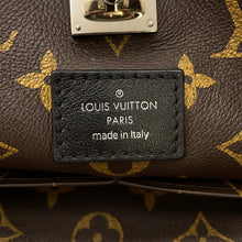 将图像加载到图库查看器中,LOUIS VUITTON Atlantis Red Leather Monogram Size PM