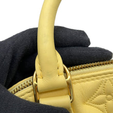 Load image into Gallery viewer, LOUIS VUITTON Alma・Soft bananaM59821 bubble glam Size BB