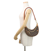 将图像加载到图库查看器中,LOUIS VUITTON loop BeigeM81098 Monogram
