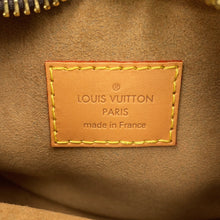 将图像加载到图库查看器中,LOUIS VUITTON loop BeigeM81098 Monogram