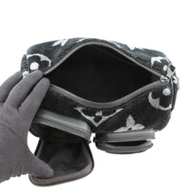 Load image into Gallery viewer, LOUIS VUITTON Keepall Bandouliere NoirM45438 Monogram Eclipse Tuftage Size 25