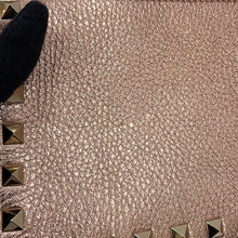 将图像加载到图库查看器中,Valentino Garavani Rock Studded Handbag Baby Pink8W2B0J47FQE.GF9 Laminated Grained Calf Leather Size Small