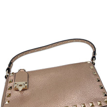 将图像加载到图库查看器中,Valentino Garavani Rock Studded Handbag Baby Pink8W2B0J47FQE.GF9 Laminated Grained Calf Leather Size Small