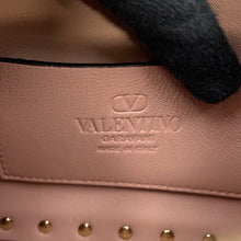 将图像加载到图库查看器中,Valentino Garavani Rock Studded Handbag Baby Pink8W2B0J47FQE.GF9 Laminated Grained Calf Leather Size Small