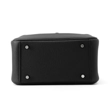 Load image into Gallery viewer, HERMES Lindy Black Taurillon Clemence Size Mini