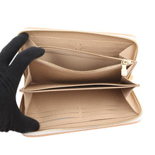 将图像加载到图库查看器中,LOUIS VUITTON Zippy Wallet Ivory/BeigeM12369 Monogram mini