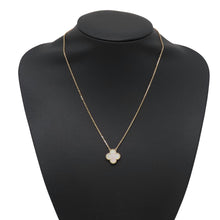 Load image into Gallery viewer, Van Cleef & Arpels Vintage Alhambra PendantVCARA45900 18K Yellow Gold