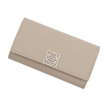 将图像加载到图库查看器中,LOEWE Anagram 6-key case ClayC821K92X01 Calf Leather