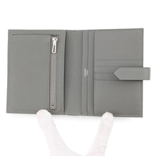 Load image into Gallery viewer, HERMES BEAN Compact Gris Meyer Veau Madame