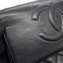 Load image into Gallery viewer, CHANEL Jumbo Matelasse Large CC Logo Chain Shoulder Black Leather