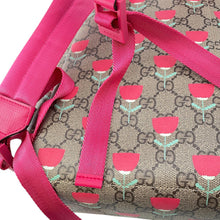 将图像加载到图库查看器中,GUCCI Children's Kim Seung-yeon Flower Print Backpack Beige/Red782708 GG Supreme Leather