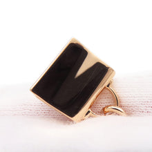 Load image into Gallery viewer, HERMES Amulette Kelly Necklace 18K Pink Gold