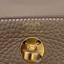 Load image into Gallery viewer, HERMES Lindy Etoupe Taurillon Clemence Size Mini