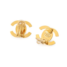 Load image into Gallery viewer, CHANEL Earring CC Logo Gold Plated