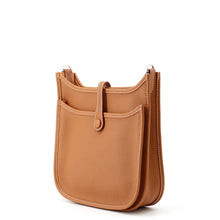 Load image into Gallery viewer, HERMES Evelyne Gold Taurillon Clemence Size 23