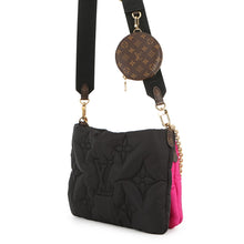 将图像加载到图库查看器中,LOUIS VUITTON Maxi Multi-Pochette Accessoires Noir/FuchsiaM58980 Recycled Nylon Monogram